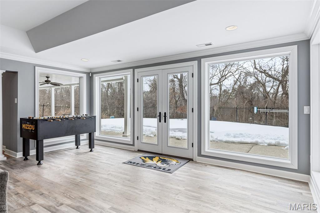 1040 Greystone Manor Parkway