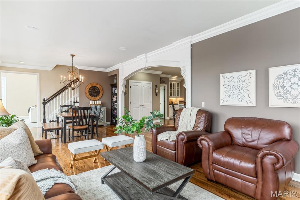 1040 Greystone Manor Parkway