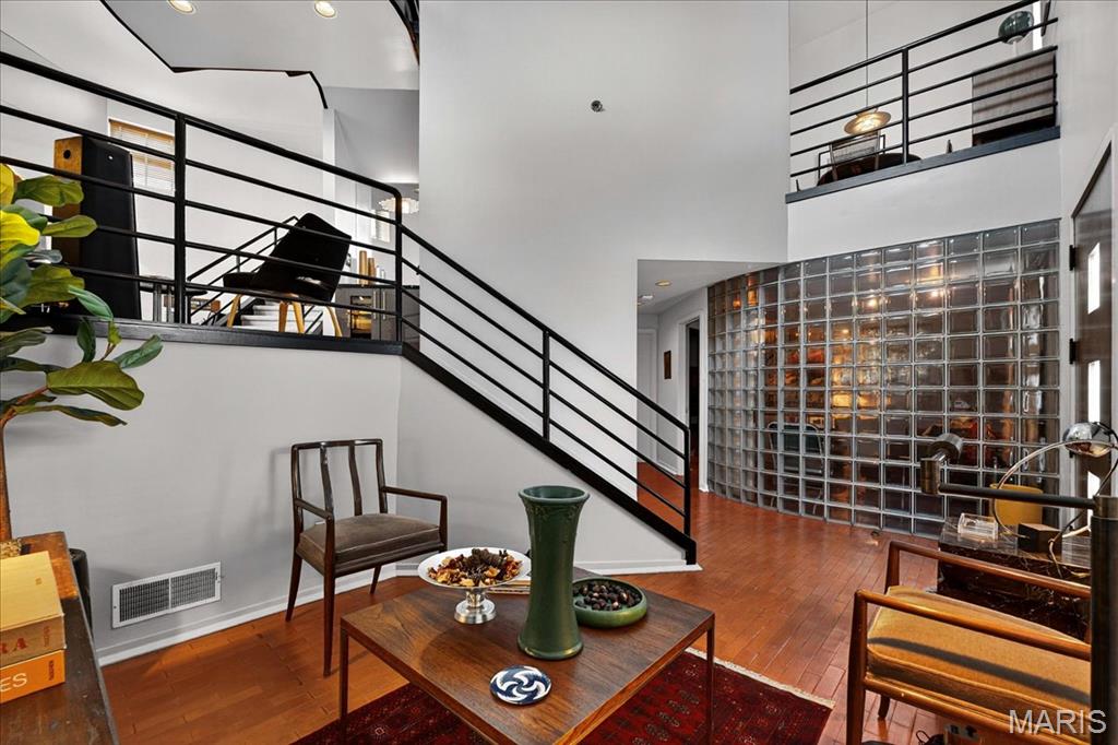 6 Benton Place