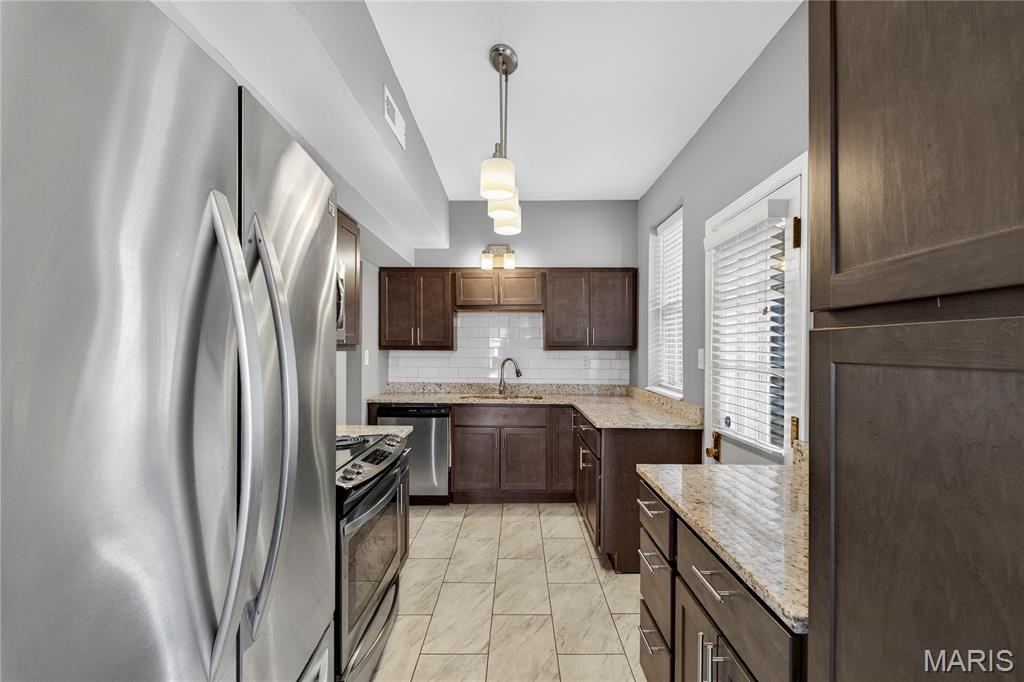 5544 Waterman Boulevard Unit: 3W