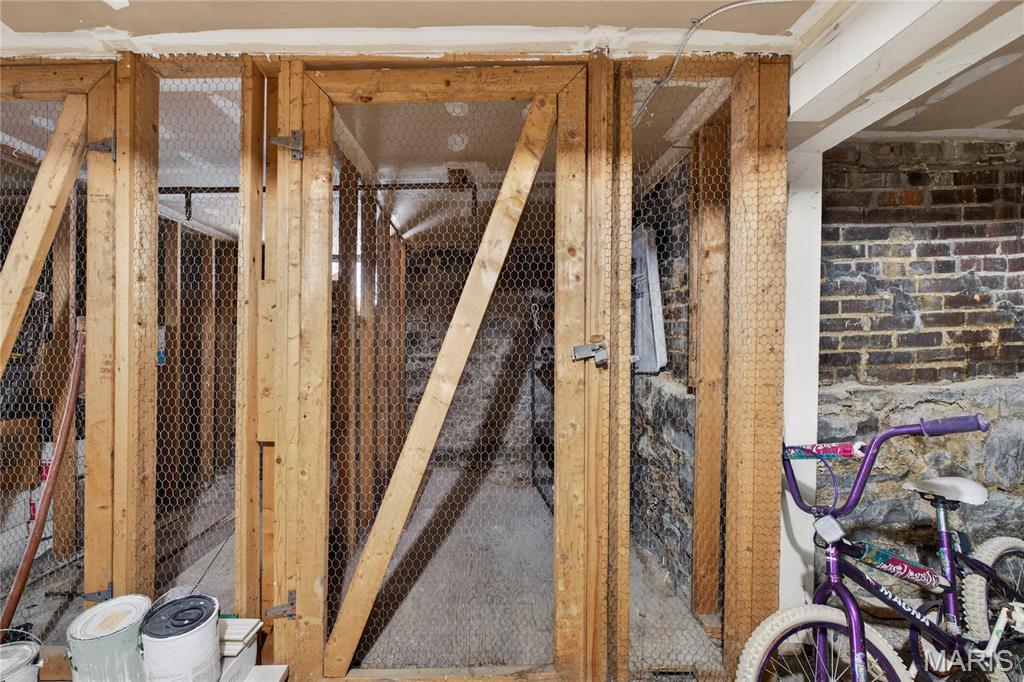 5544 Waterman Boulevard Unit: 3W