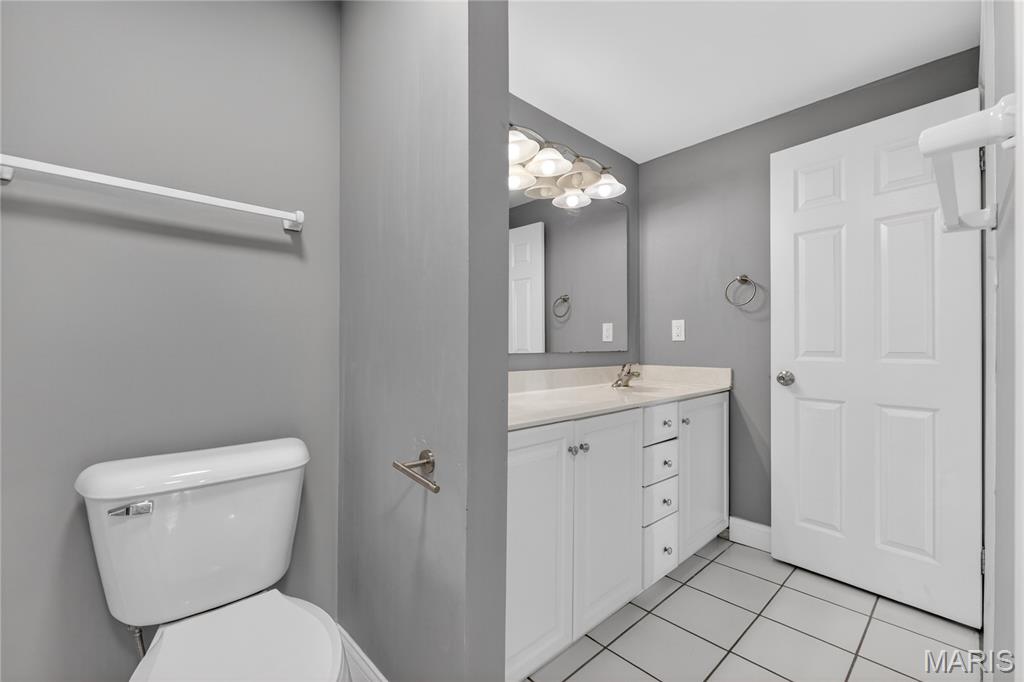 5544 Waterman Boulevard Unit: 3W