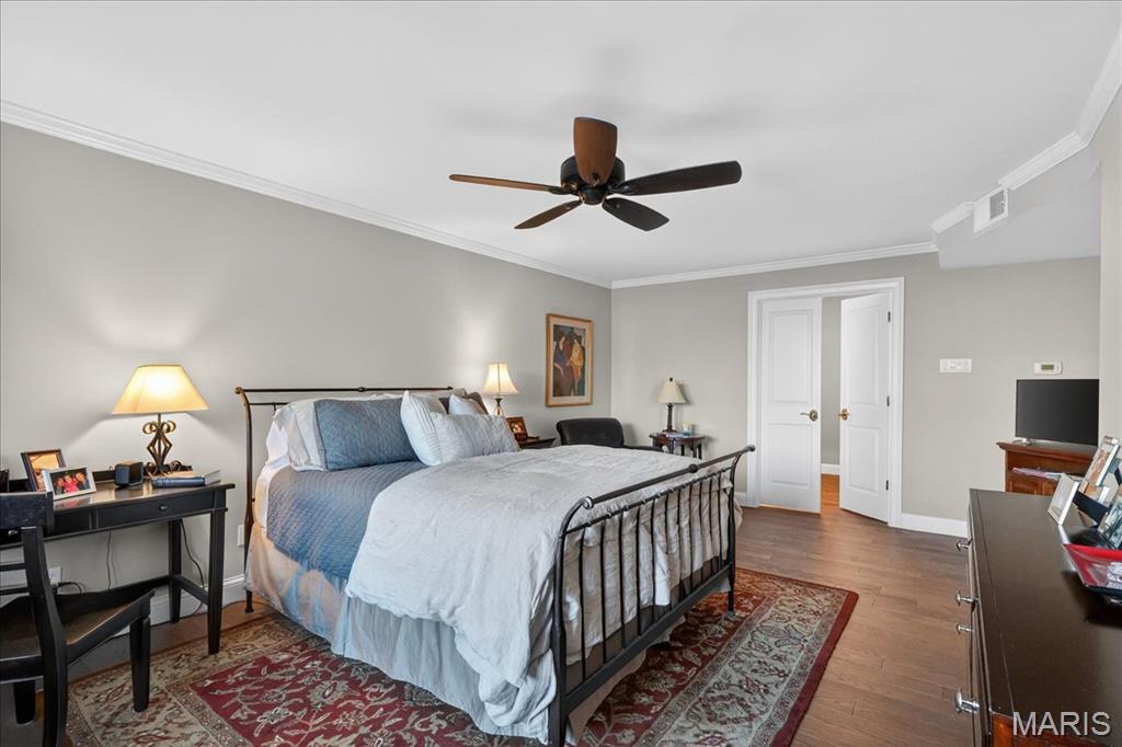 4355 Maryland Avenue Unit: 319