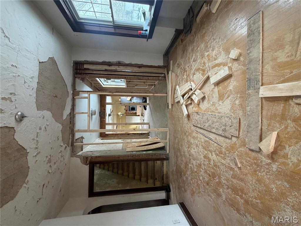 2471 Northland Avenue