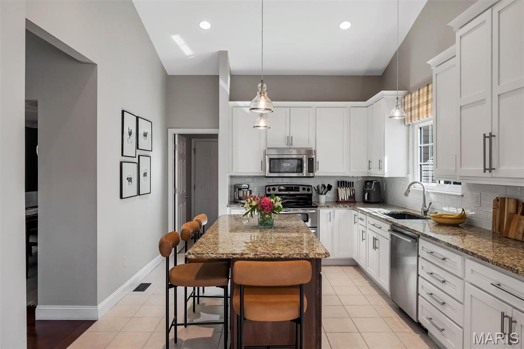 2088 Avalon Ridge Circle