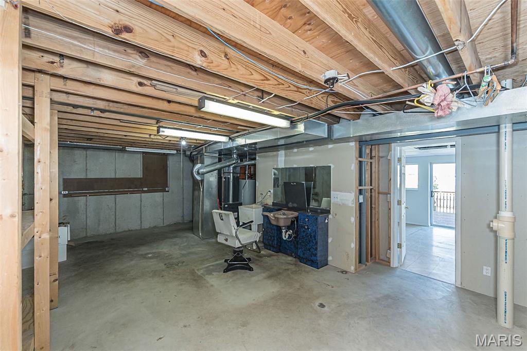 740 Spring Crest Court