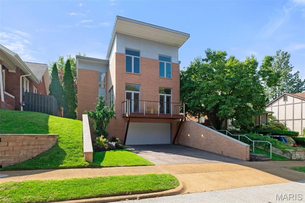 7526 Washington Avenue