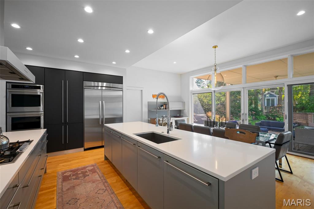 7526 Washington Avenue