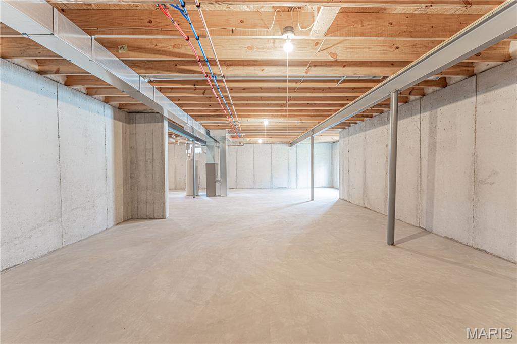 910 Boulder Crest Court