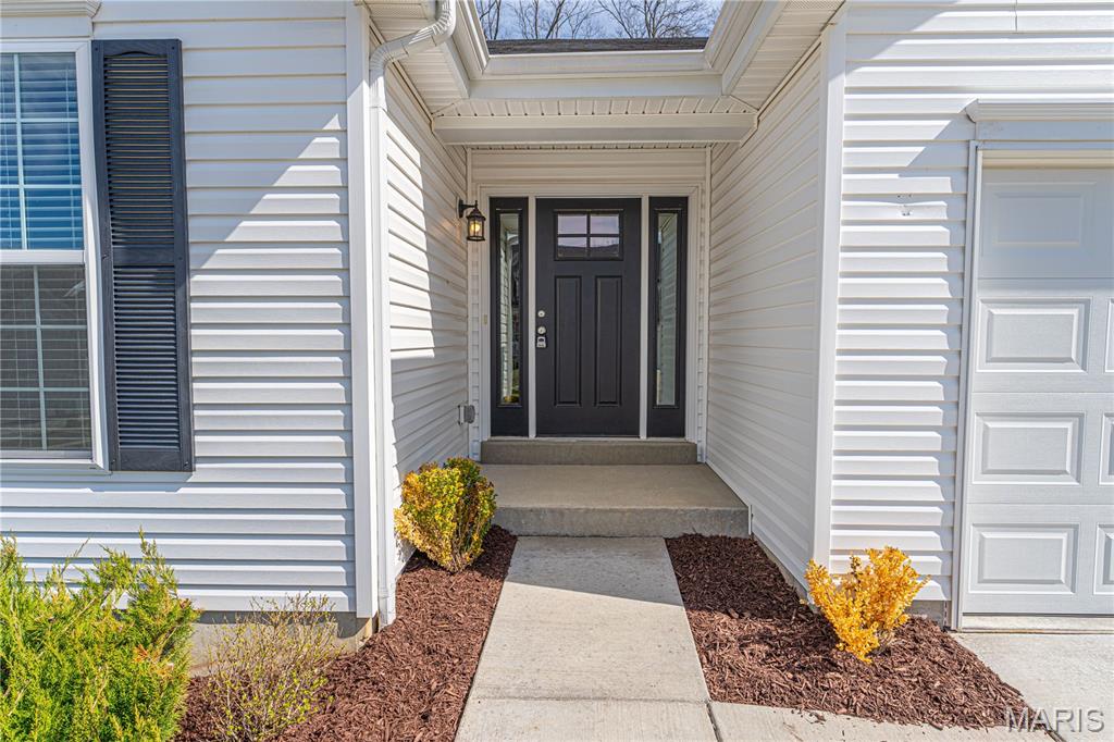 910 Boulder Crest Court