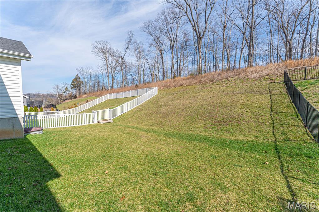 910 Boulder Crest Court