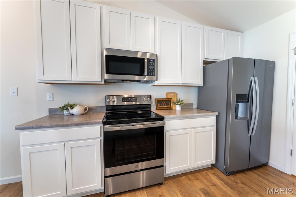 910 Boulder Crest Court