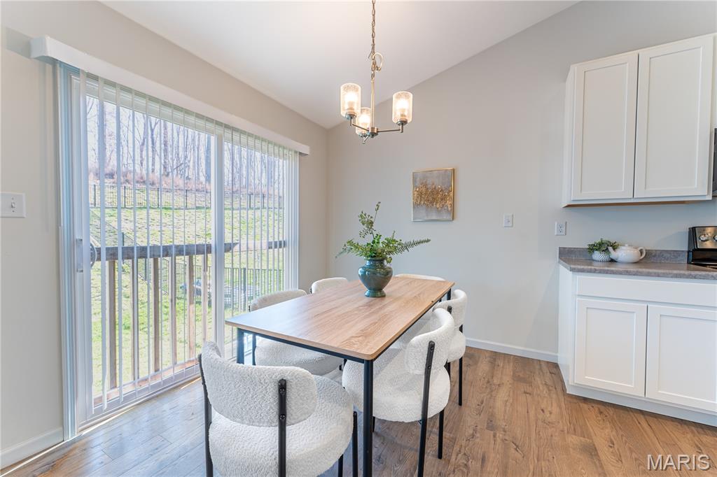 910 Boulder Crest Court