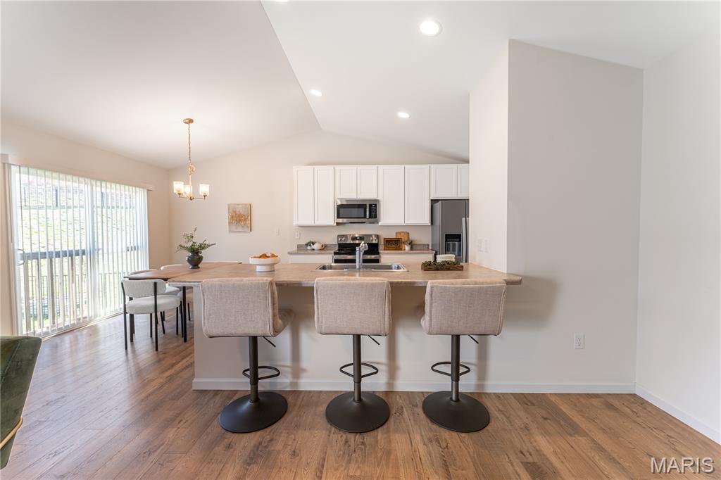 910 Boulder Crest Court