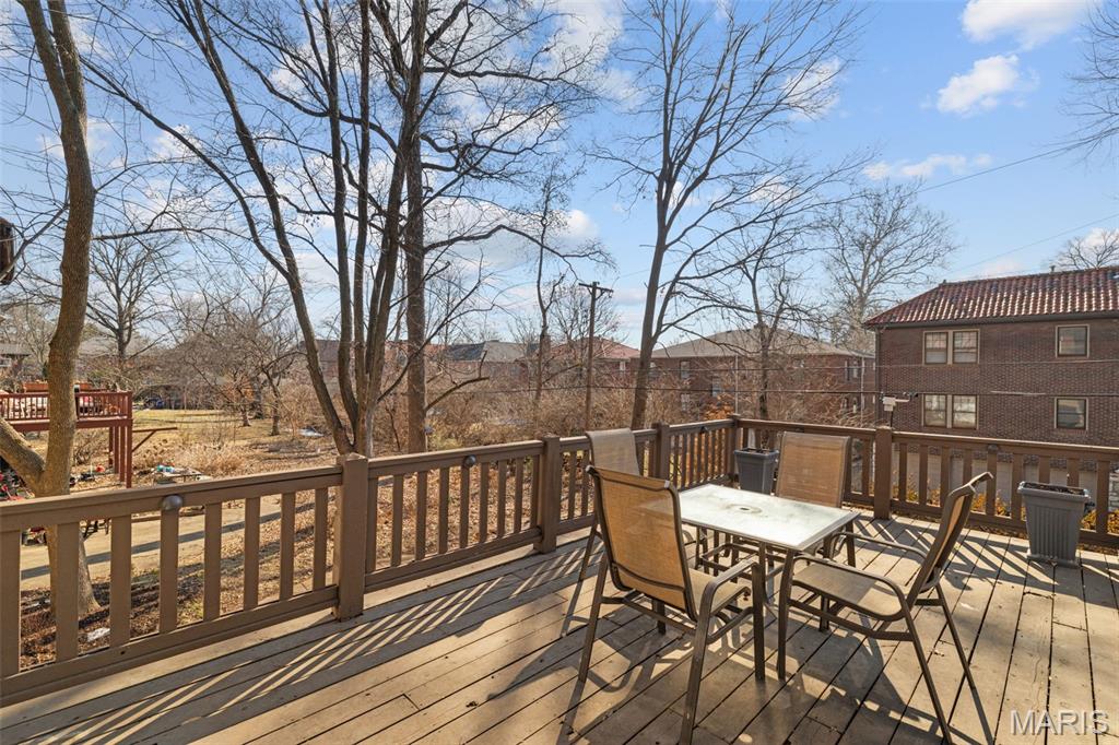 7330 Kingsbury Boulevard