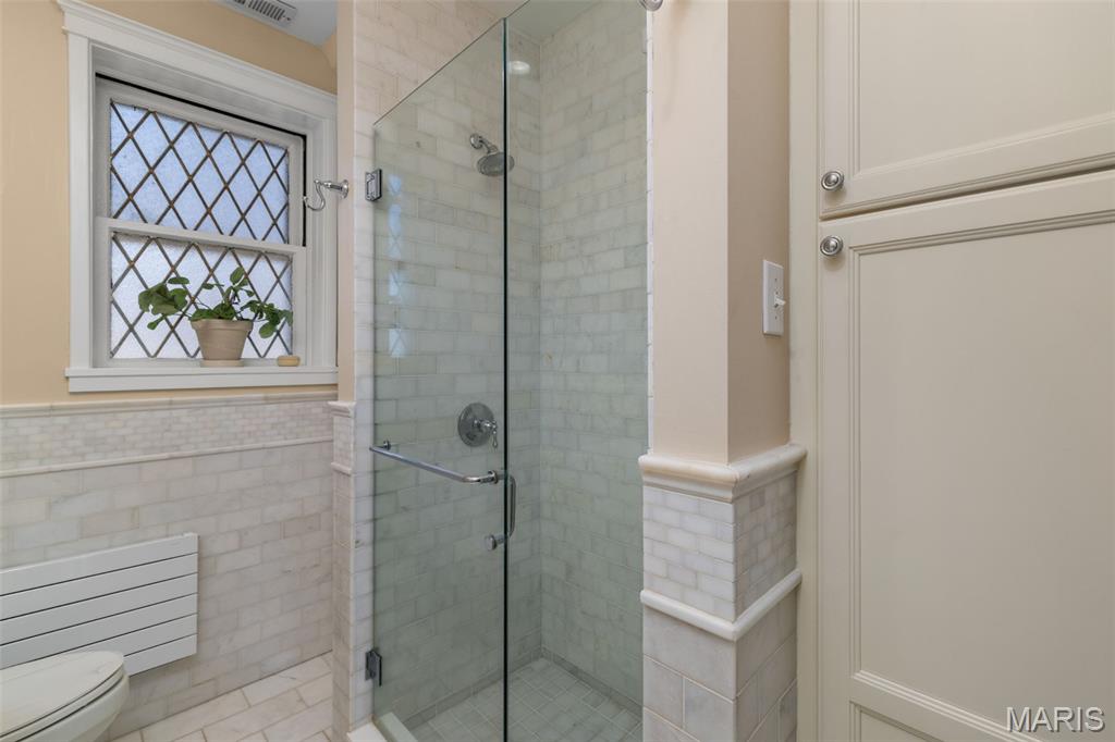 7330 Kingsbury Boulevard