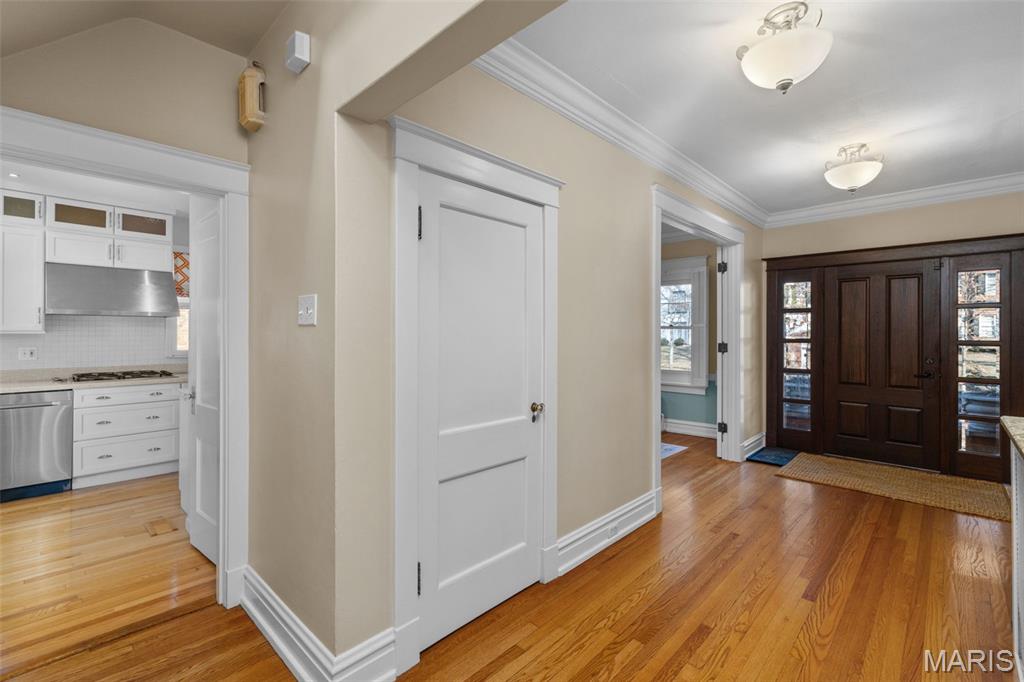 7330 Kingsbury Boulevard