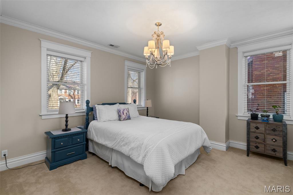 7330 Kingsbury Boulevard