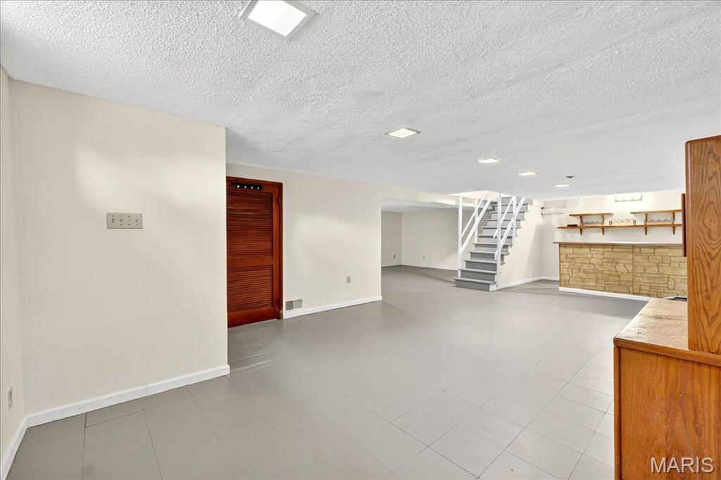 6360 Silver Fox Drive