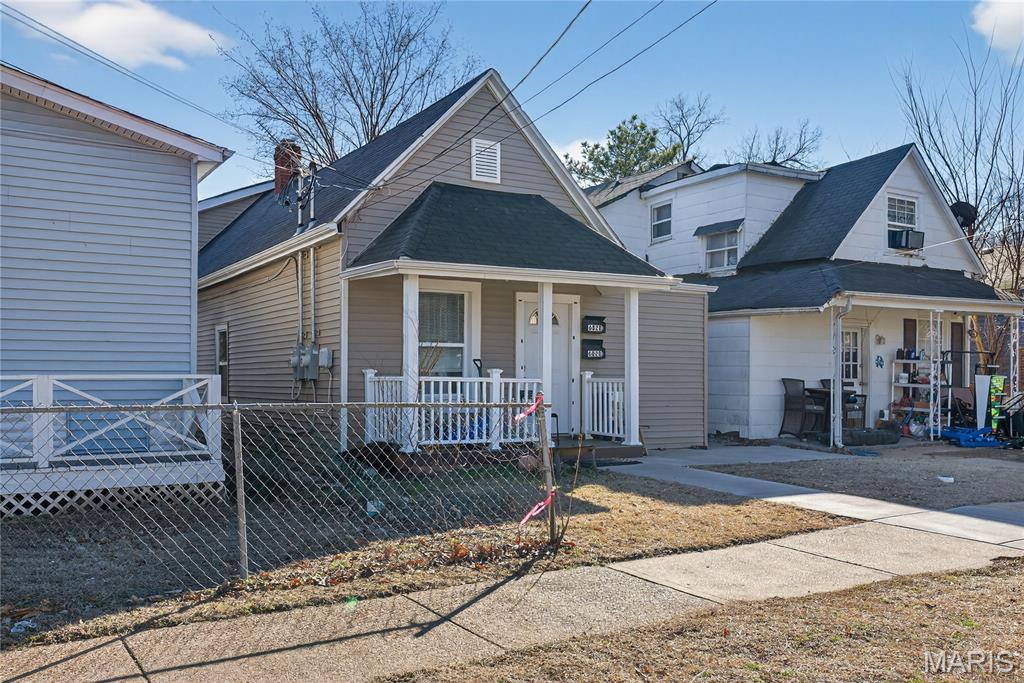 6828 Magnolia Avenue