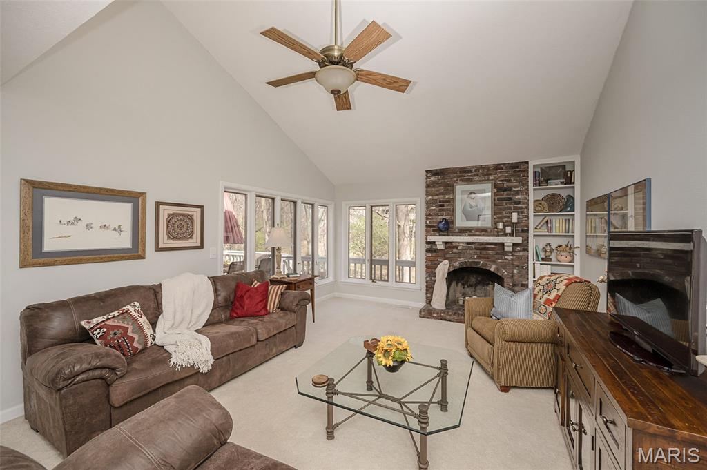812 Paquerette Court