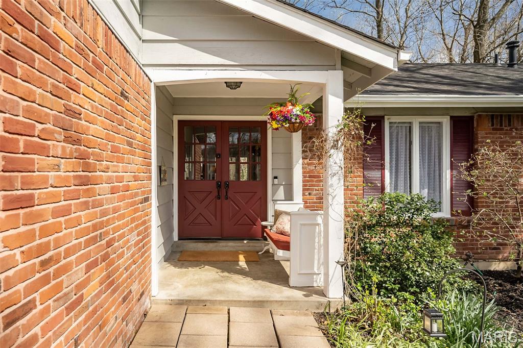 812 Paquerette Court