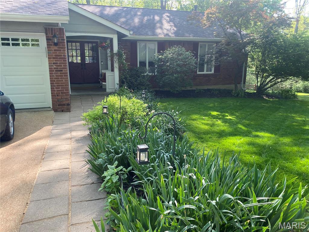 812 Paquerette Court