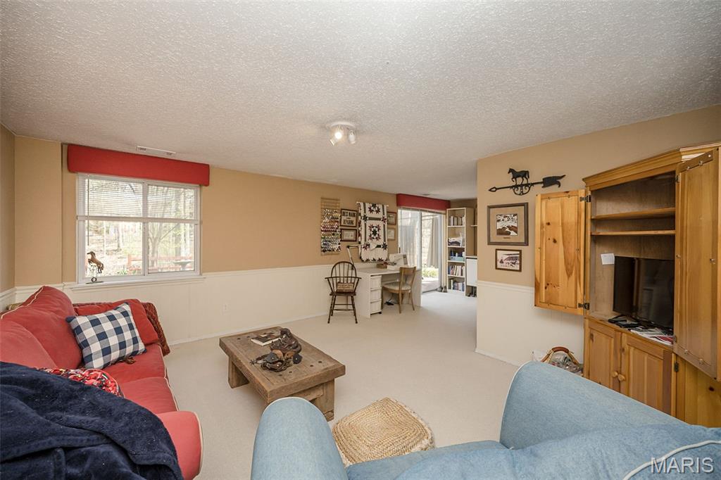 812 Paquerette Court