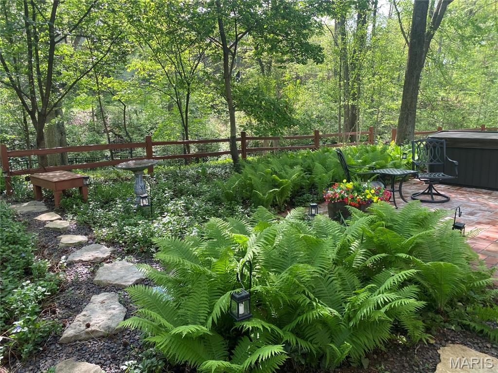 812 Paquerette Court