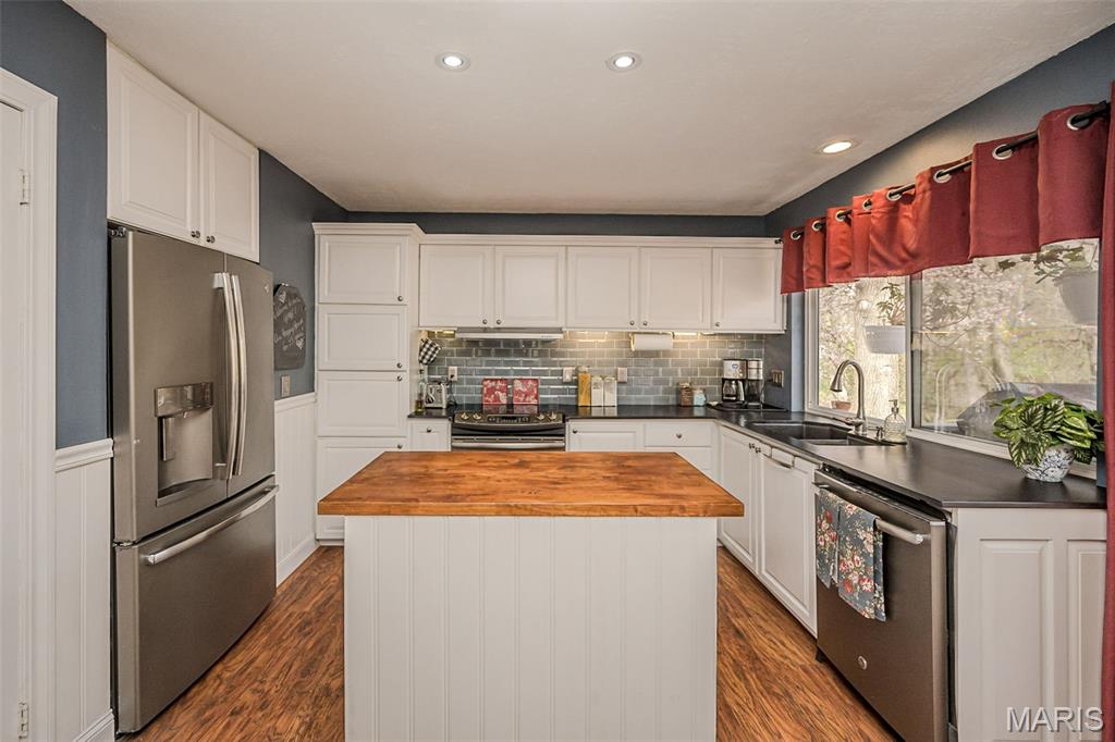 812 Paquerette Court