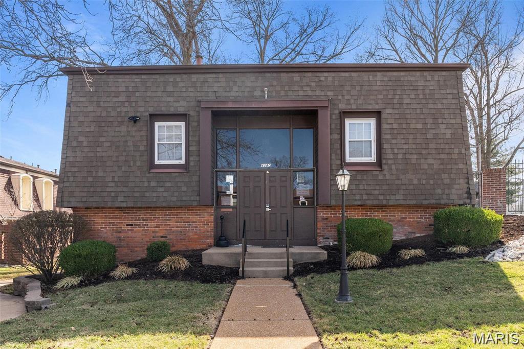 4353 Chateau De Ville Drive Unit: B
