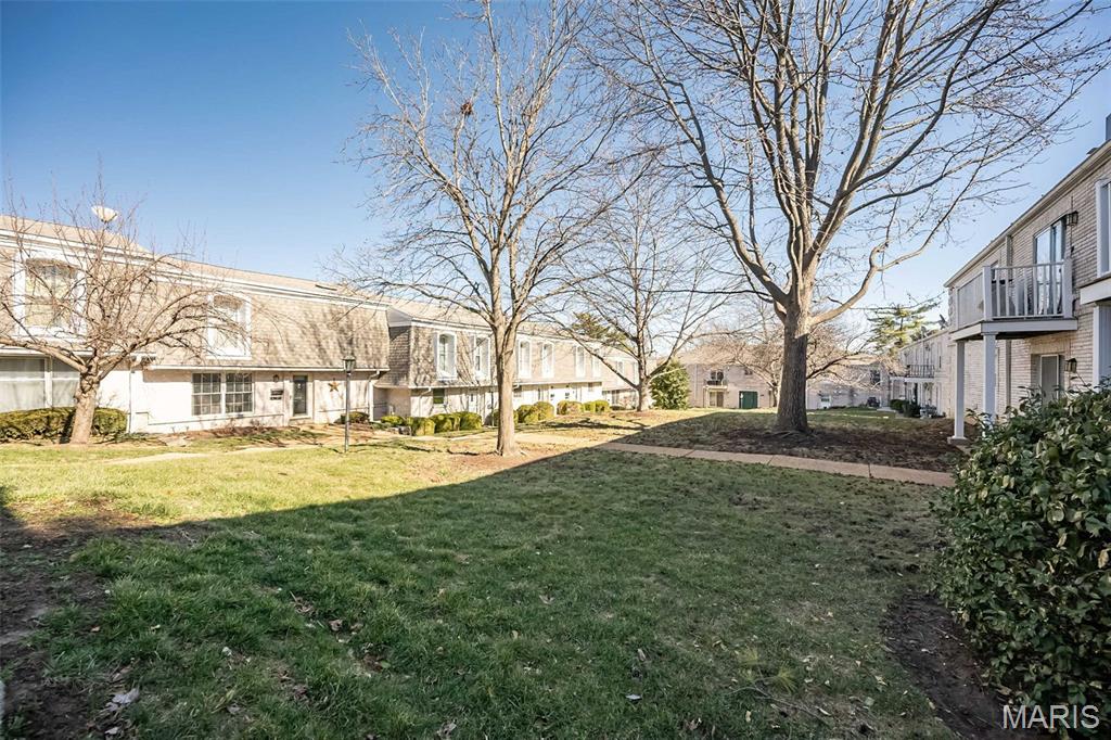 4353 Chateau De Ville Drive Unit: B