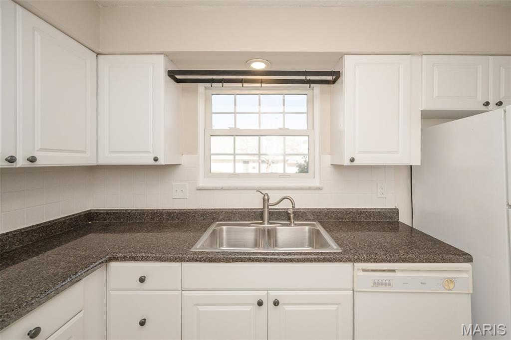 4353 Chateau De Ville Drive Unit: B