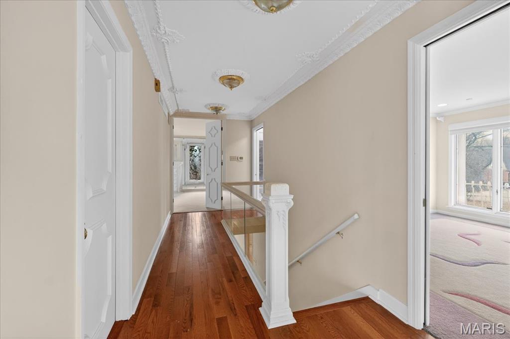 27 Meadowbrook Country Club Estate