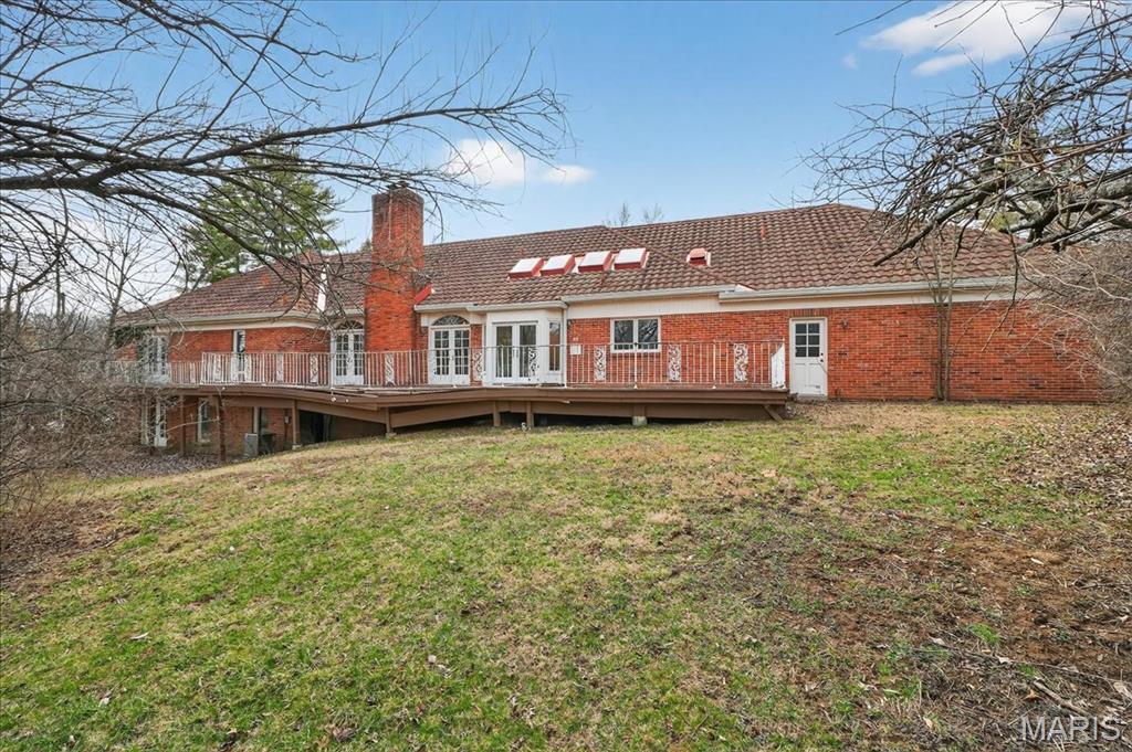 27 Meadowbrook Country Club Estate