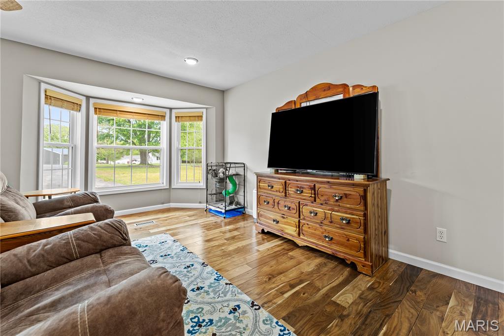 1506 Highway K