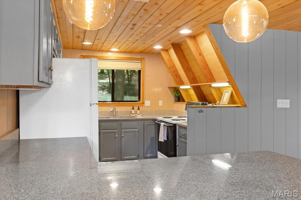 2506 Alpine Woods Drive