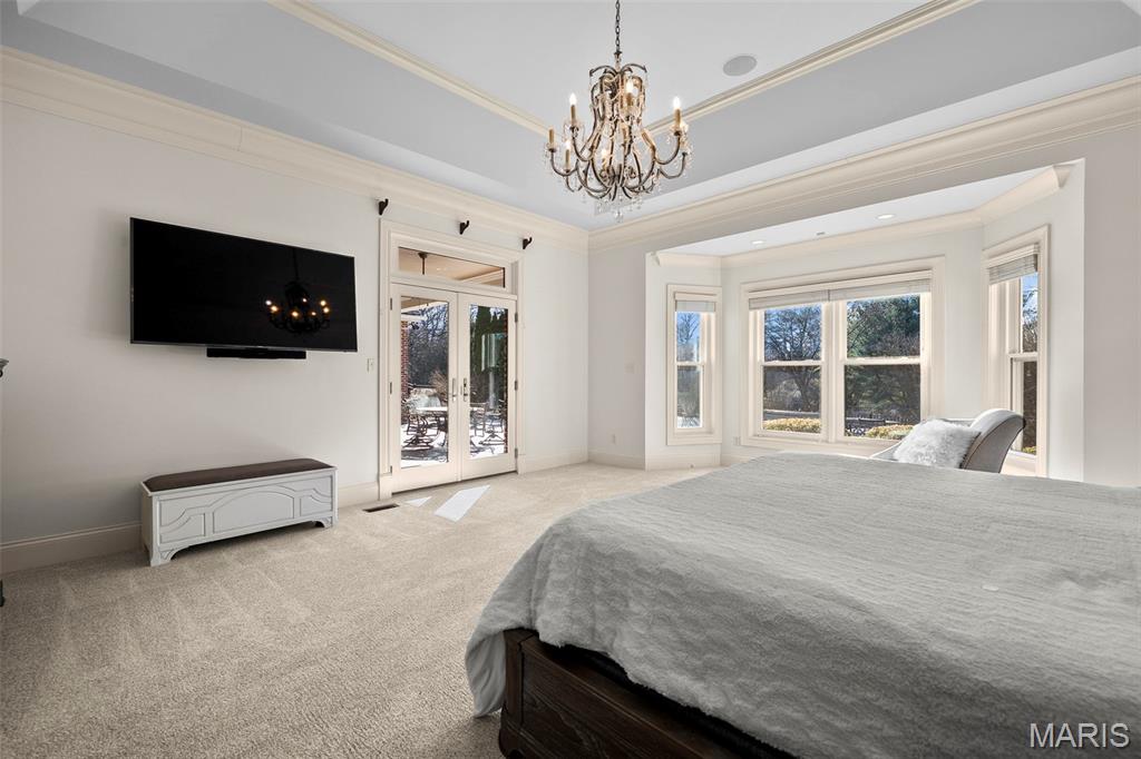 16 Outer Ladue Drive