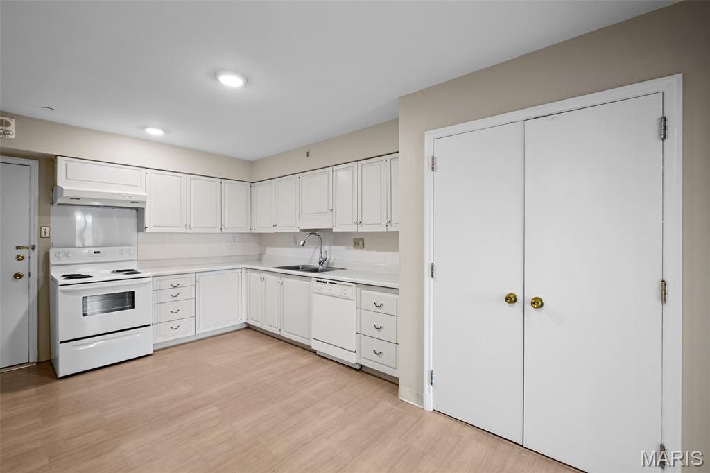 710 S Hanley Road Unit: 7B