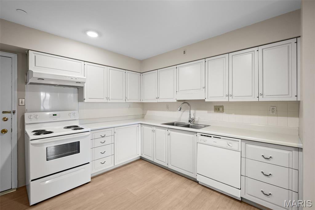 710 S Hanley Road Unit: 7B