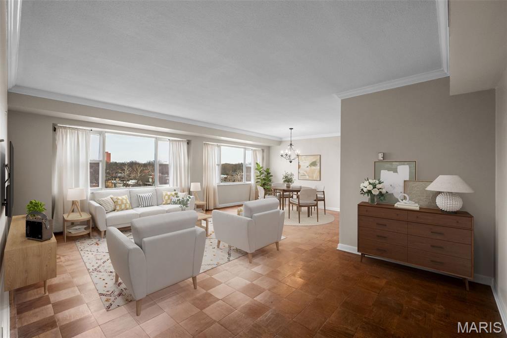 710 S Hanley Road Unit: 7B