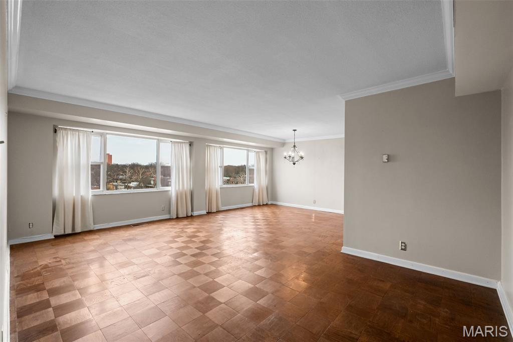 710 S Hanley Road Unit: 7B