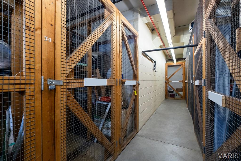 710 S Hanley Road Unit: 7B