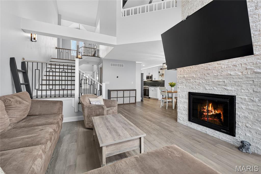 1842 Ridgeview Circle Drive