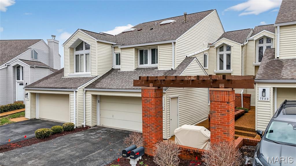 1842 Ridgeview Circle Drive