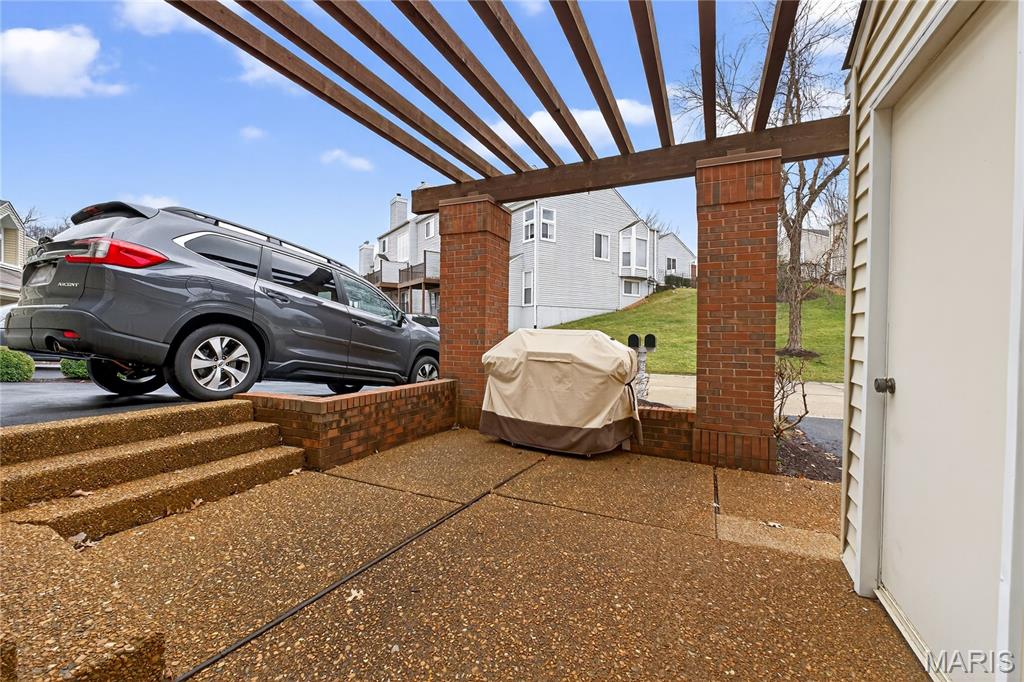 1842 Ridgeview Circle Drive