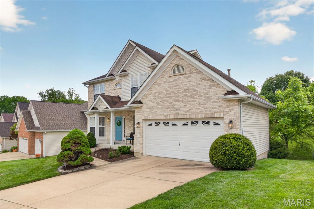 2225 Ameling Manor Drive