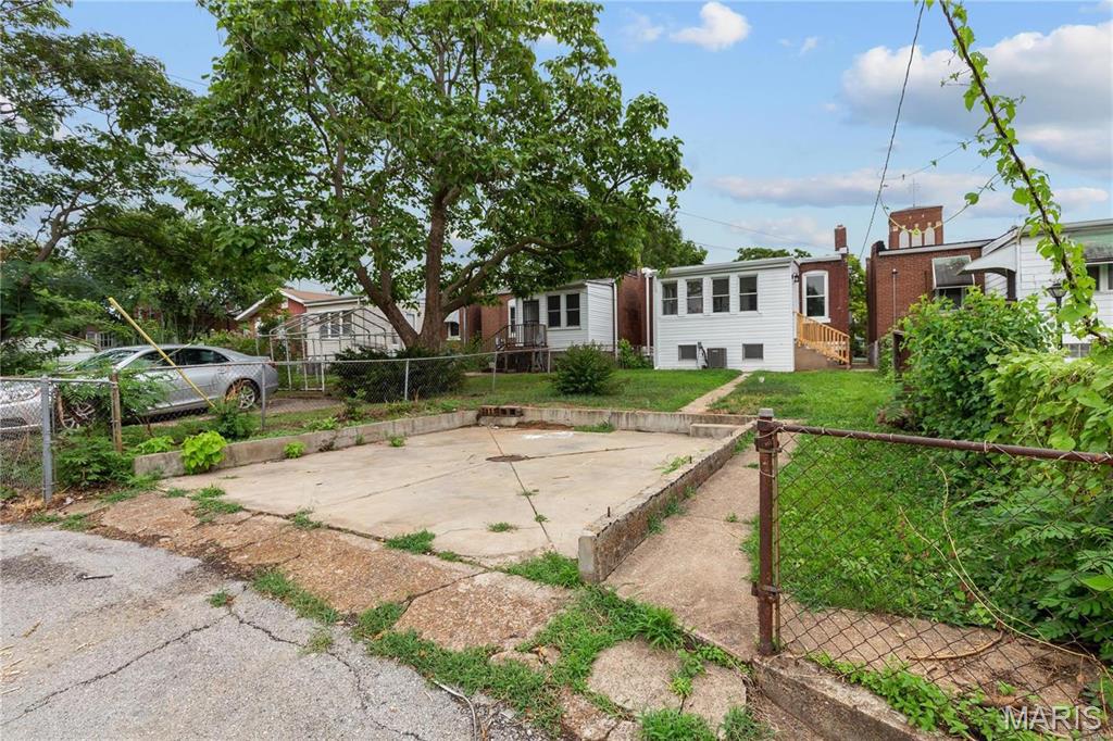 6445 S Kingshighway Boulevard