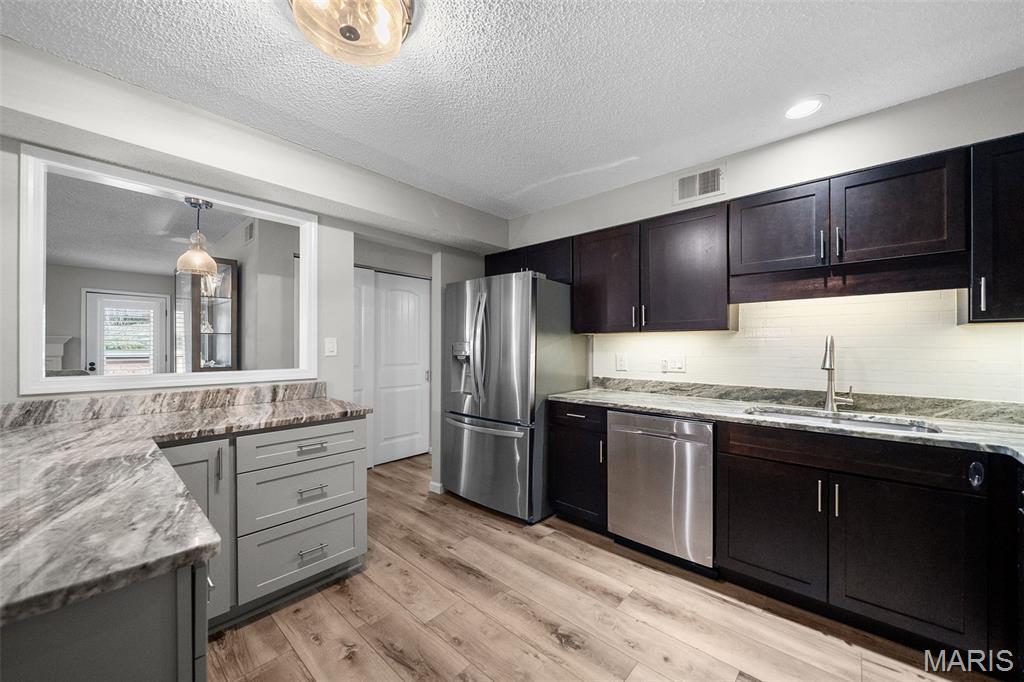 1902 Meadowtree Lane Unit: 1