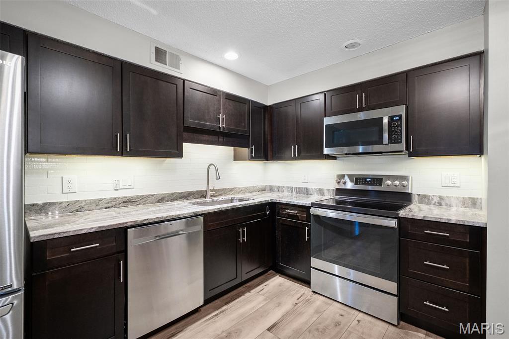 1902 Meadowtree Lane Unit: 1